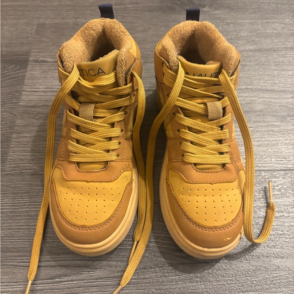Nautica Tan High-Top Lace up Sneakers  NOIX X – Boys Youth 12 in tan - Picture 2 of 10